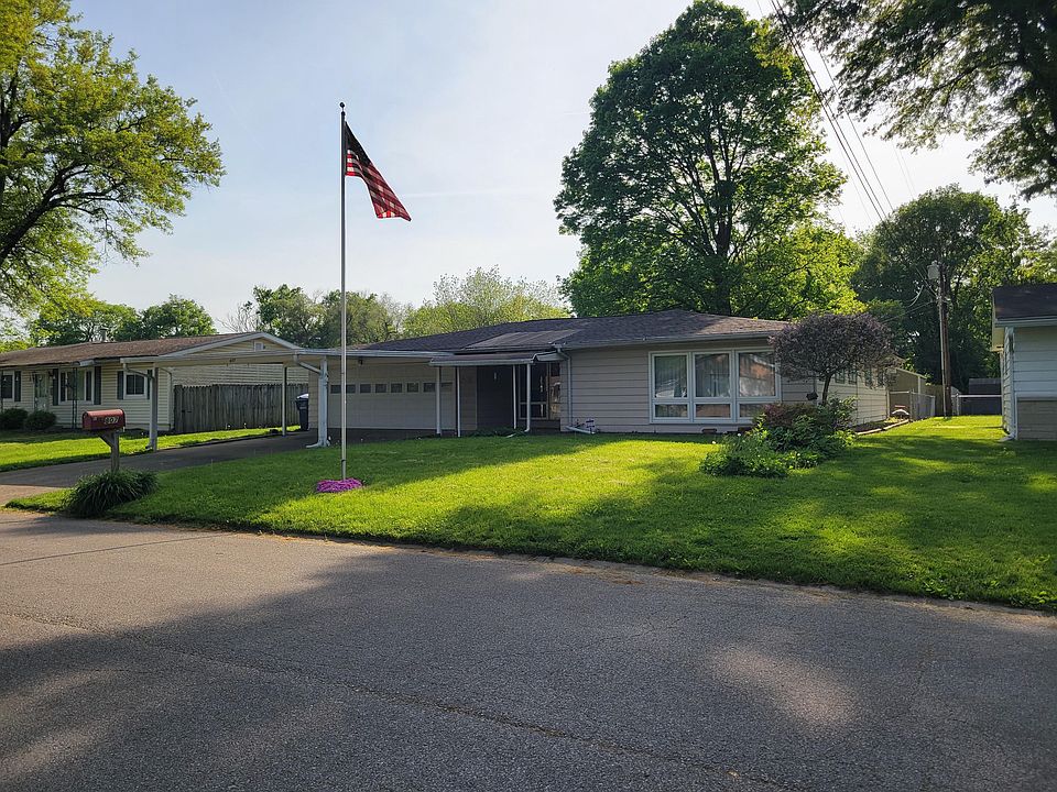 1st image of 807 S 32nd St