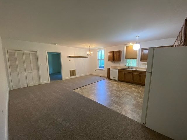 1st image of 40 E Main St #14855395