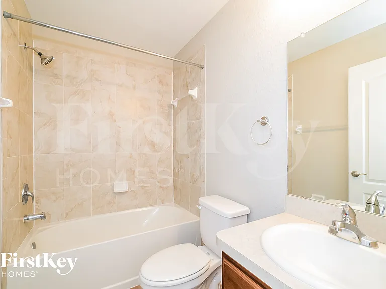 109 Solis Dr — Photo 13