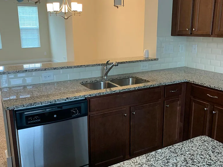 2313 Silver Crescent Dr — Photo 28
