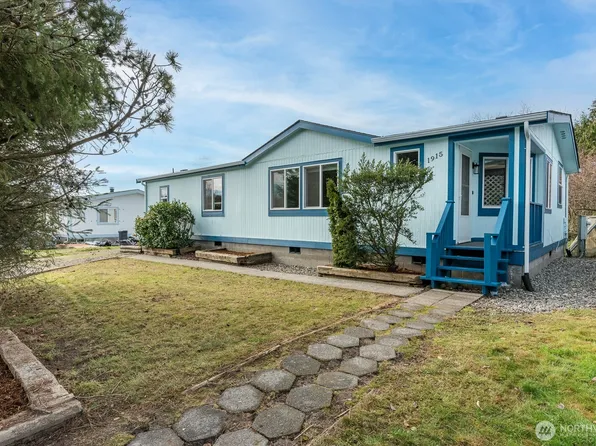 1915 N 33rd Place, Mount Vernon, WA 98273
