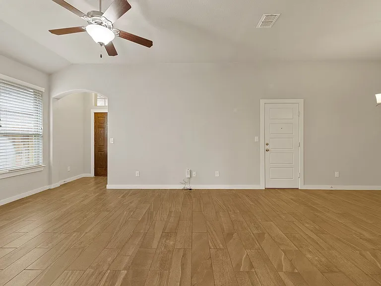 110 Hidden Springs Dr — Photo 6