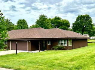 4 Pinecrest Rd APT D, Boonville, MO 65233