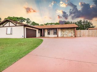 933 SW Bay State Rd, Port Saint Lucie, FL 34953