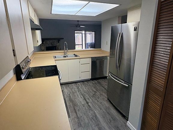 4th image of 1838 Foxhall Cir
