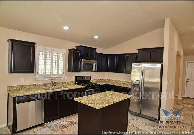 3286 Azteca Trl — Photo 11