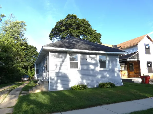 830 Broadway Ave, Benton Harbor, MI 49022
