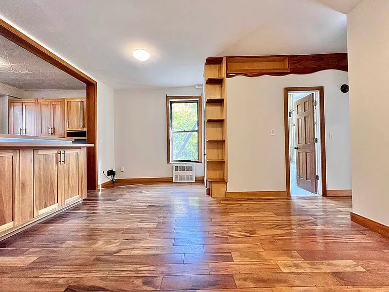 101 Jefferson Ave #2 — Photo 4