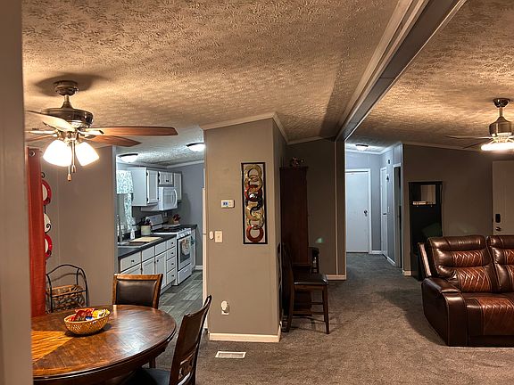 3rd image of 2142 Southwood St