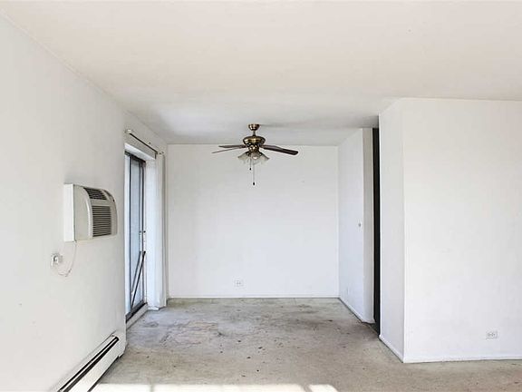 5th image of 1880 Bonnie Ln APT 315