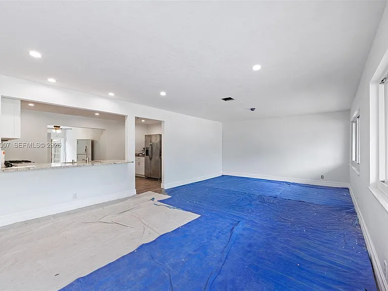 112 Milton St #114 — Photo 6
