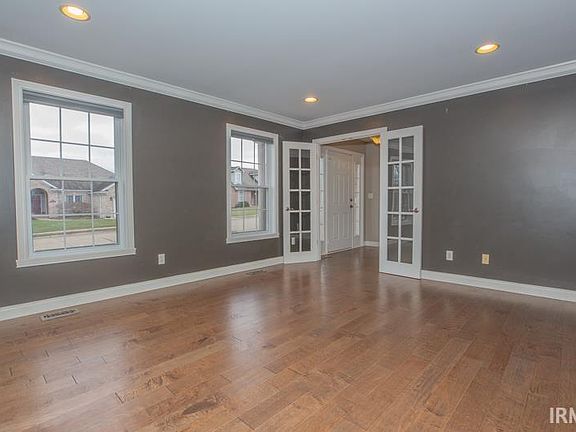 5th image of 2633 Reinford Dr