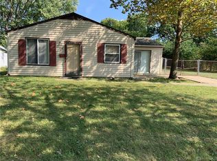 36 Strader Dr, Dayton, OH 45426