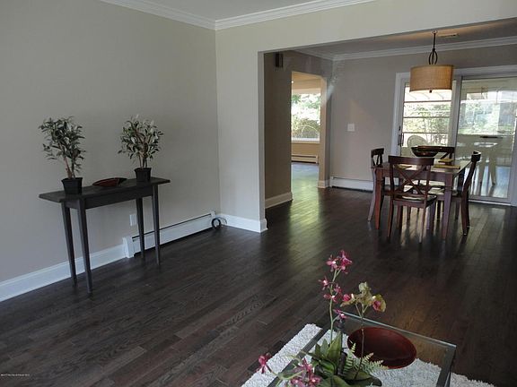 3rd image of 88 Whitmore Dr