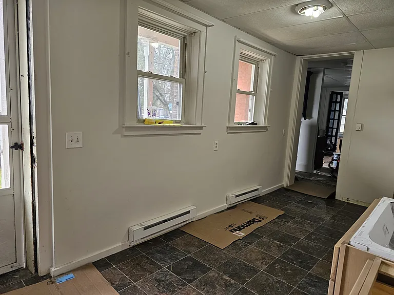 188 N Main St #B — Photo 4
