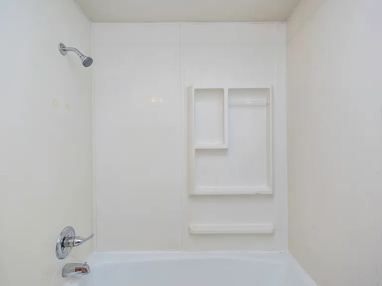 1302 Sequoyah Ave — Photo 2