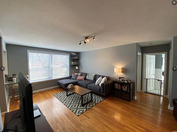3rd image of 833 Sudbury Dr #3