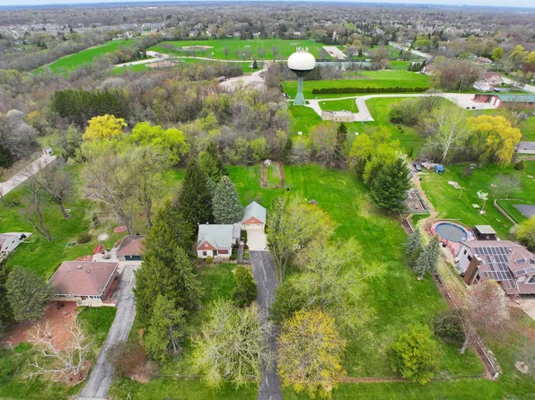 14200 West Elmwood DRIVE, New Berlin, WI 53151