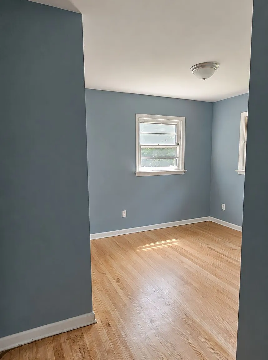 3 bed, 1144 sqft, $4,500 — Photo 2
