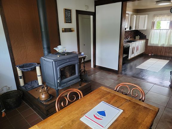 2nd image of 95 Central St