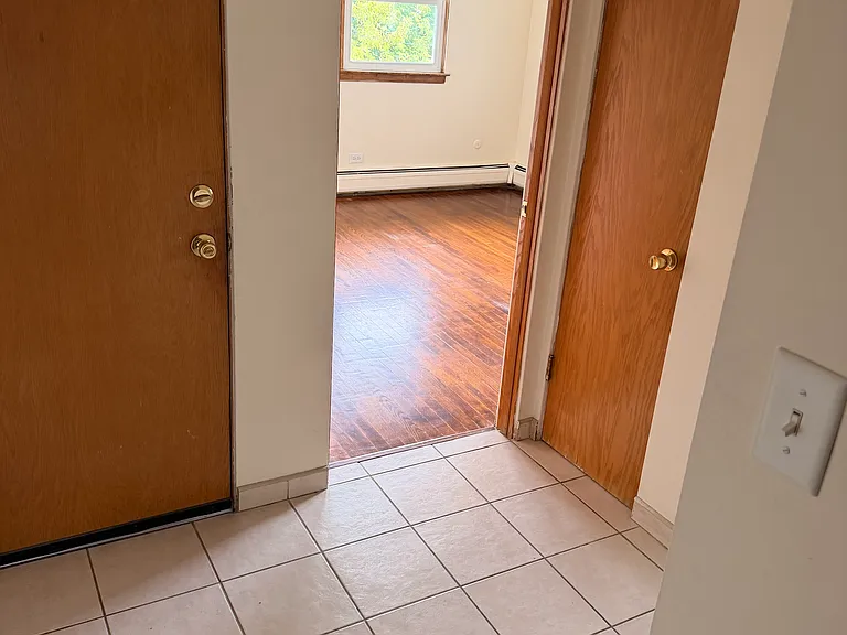 8913 Grant Ave #2B — Photo 6