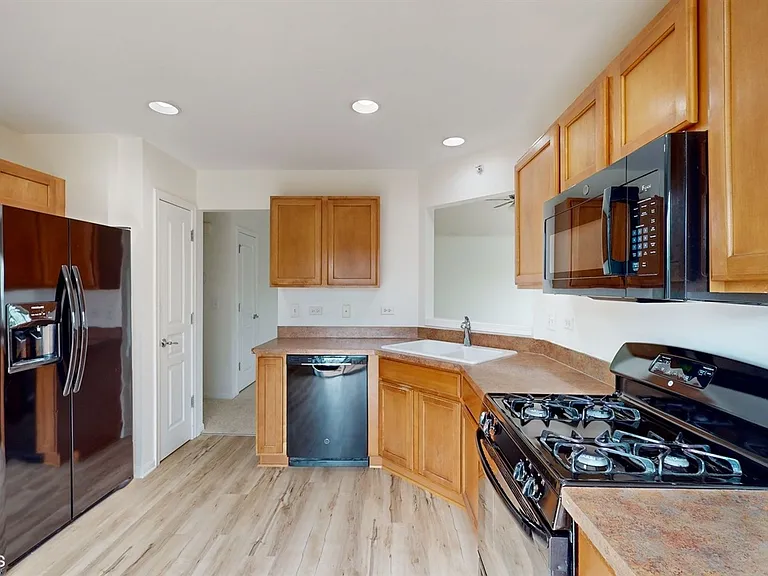 1424-1464 Crimson Ln — Photo 7