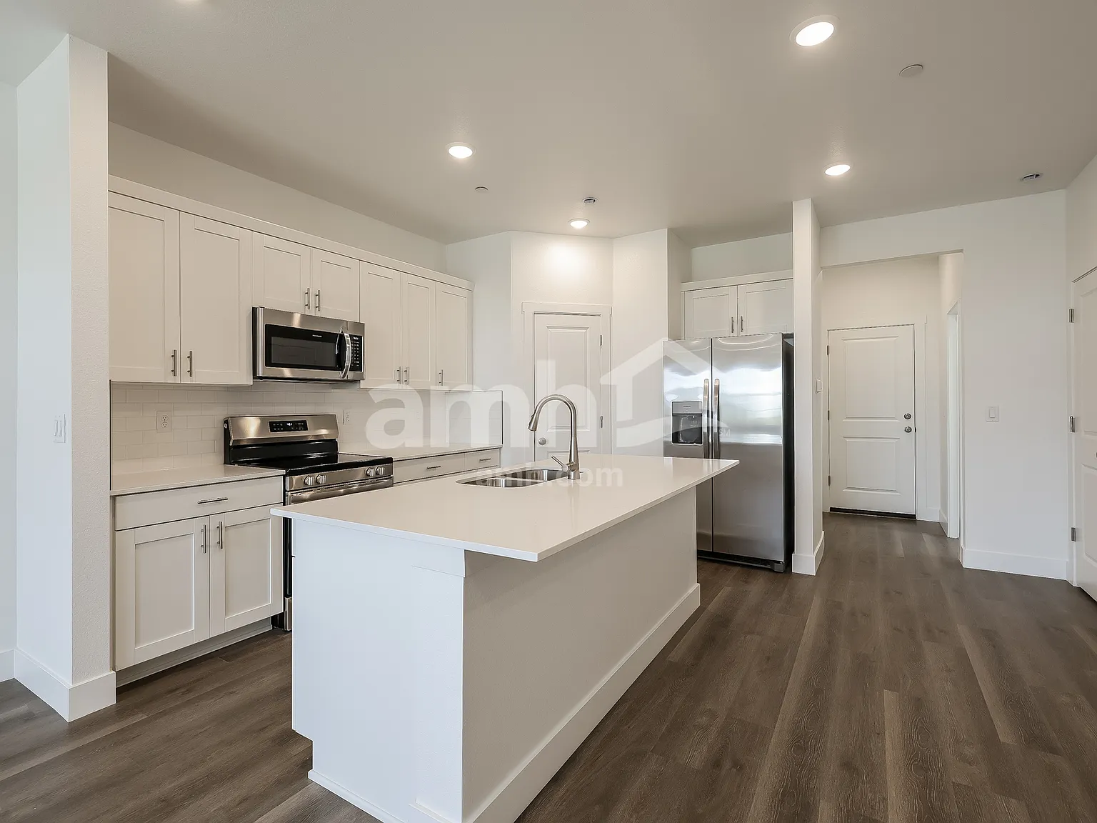 3 bed, 2.5 bath, 1773 sqft, $2,650 — Photo 4