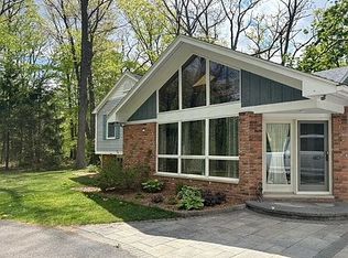 16581 Henry Ruff St, Livonia, MI 48154