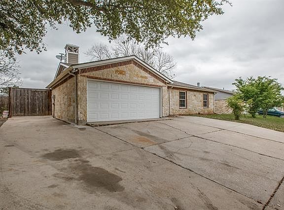 2nd image of 1709 Granada Dr
