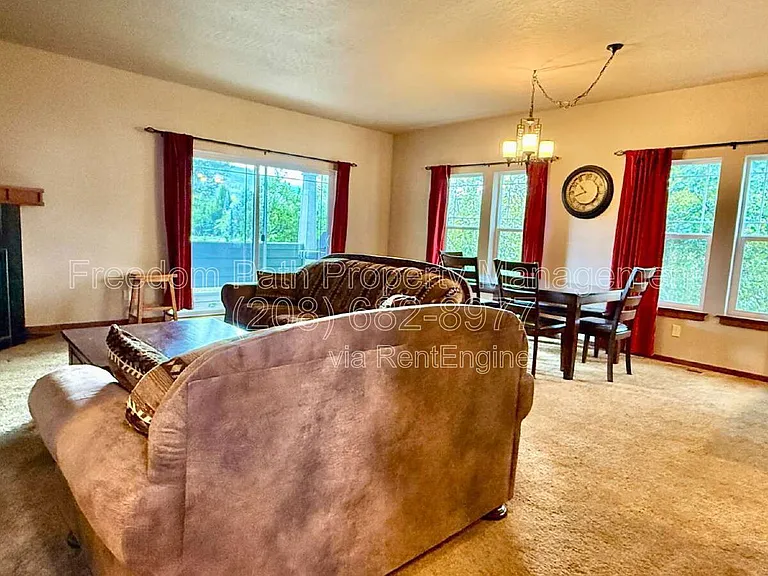 406 Lundblad Pl — Photo 4