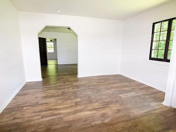 2nd image of 311 California Ave #B