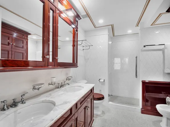 1 Central Park South image 17 of 28