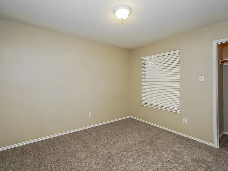 4413 Corner Brook Ln — Photo 14