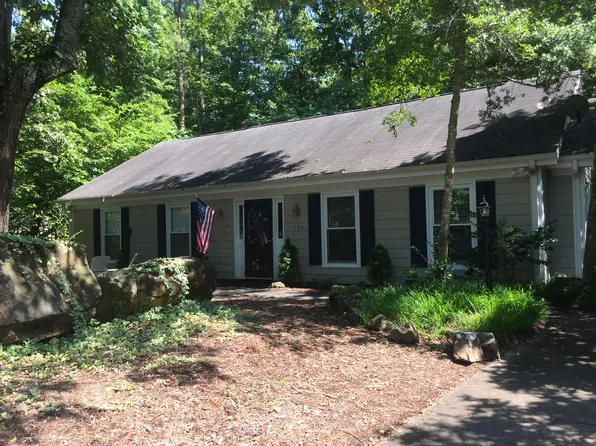 105 Summerlin Dr, Chapel Hill, NC 27514