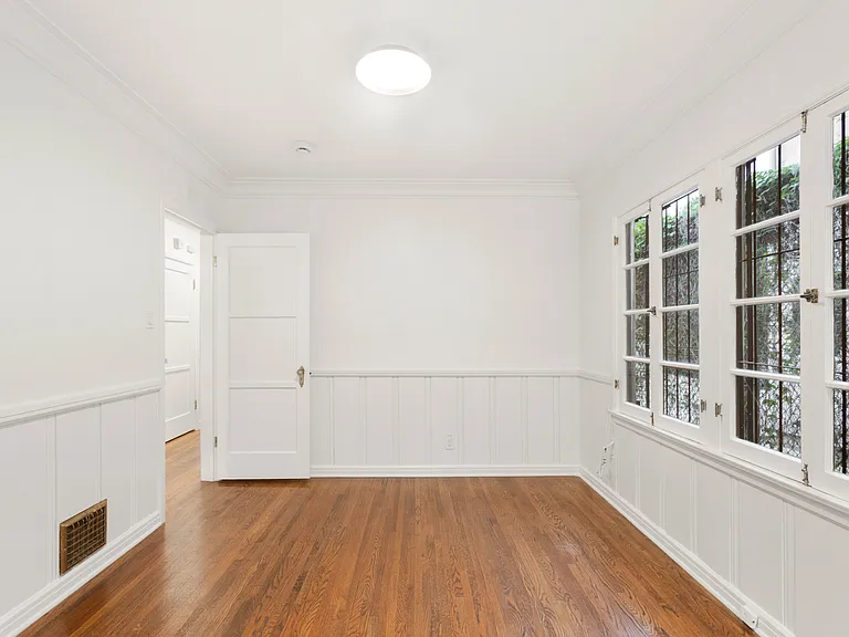 321 N Harper Ave — Photo 16