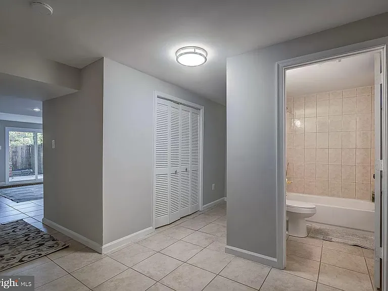 14822 Bryan Ct — Photo 18