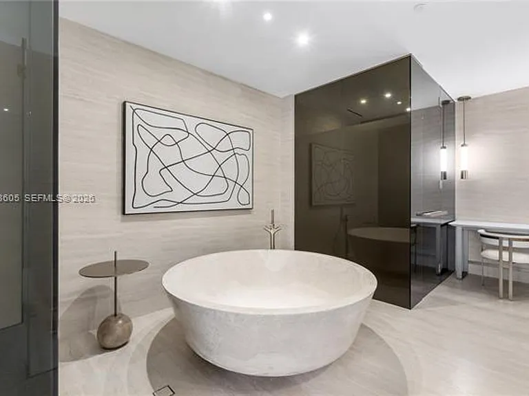 8955 NE Collins Ave #301 — Photo 27