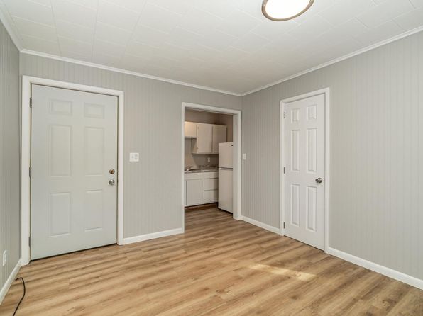 405 E Michigan Ave #3