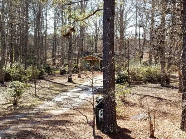 2108 Alps Rd, Gay, GA 30218