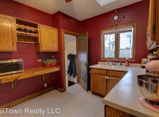 1802 18th Ave, Moline, IL 61265