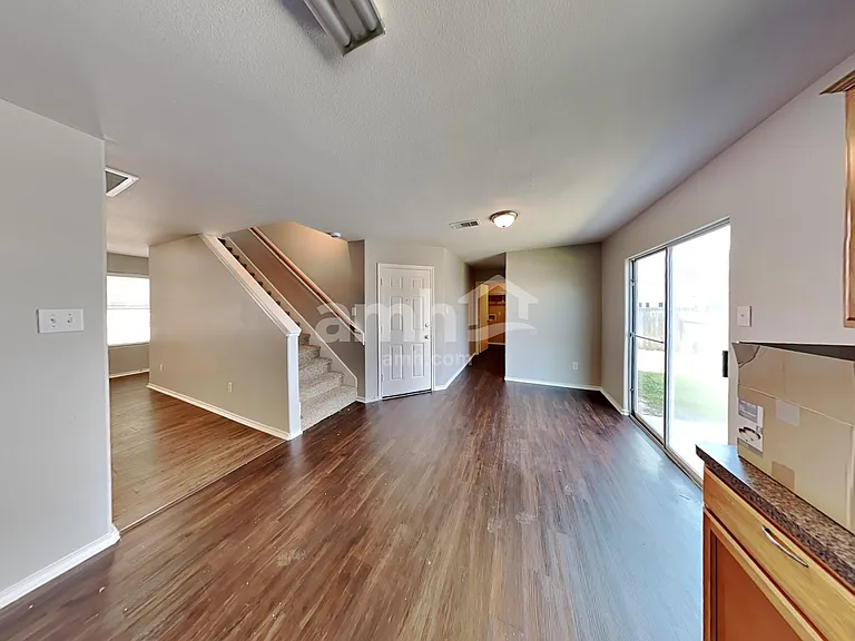 2321 Shady Birch Dr — Photo 4