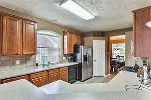 1621 N Yellowstone Dr — Photo 11