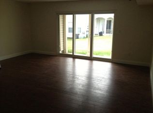 91 Tulip Ln, Freehold, NJ 07728