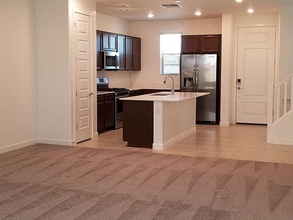 3rd image of 1110 E Marlin Dr