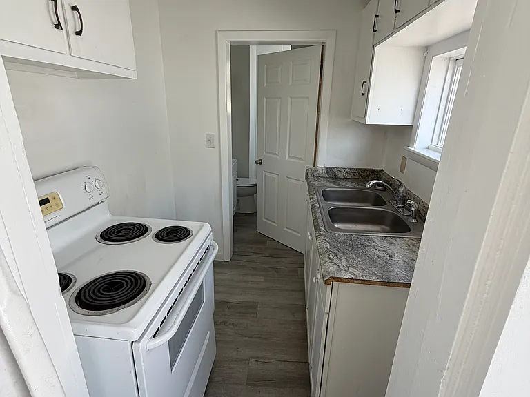 55 Broadway St — Photo 10