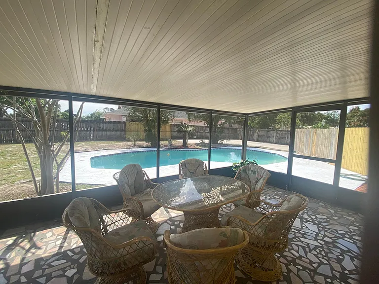 Lake Hill Cir — Photo 20
