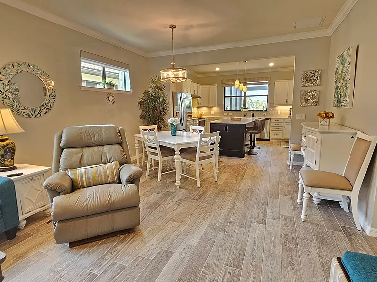 13858 Campoleone St — Photo 19
