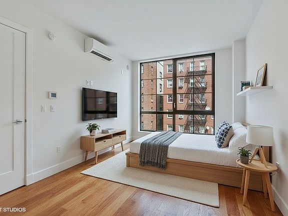 4th image of 2100 Bedford Ave APT 4E
