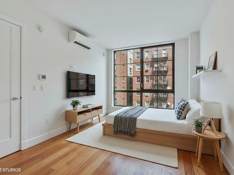 2100 Bedford Ave #4E — Photo 4