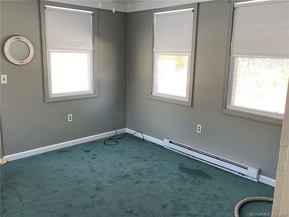 3rd image of 125 Kohary Dr